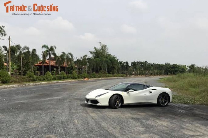 Bo ba sieu xe BMW i8, Huracan va 488 GTB tai Sai Gon-Hinh-7